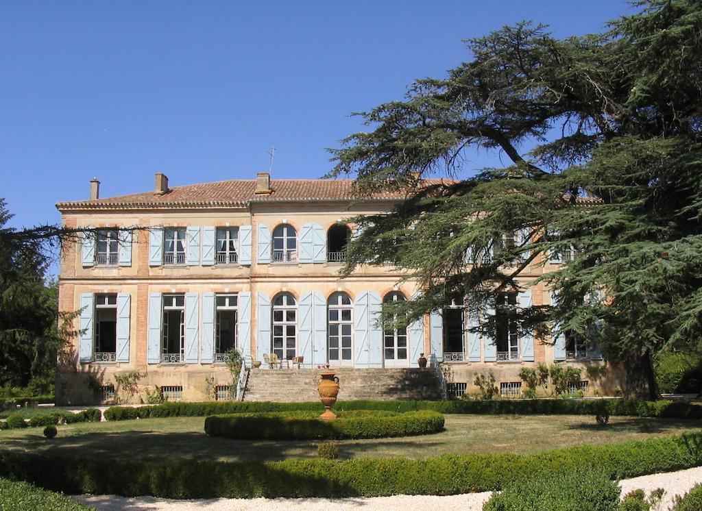 Chateau De Clermont-Saves Bed & Breakfast LʼIsle-Jourdain Exterior foto