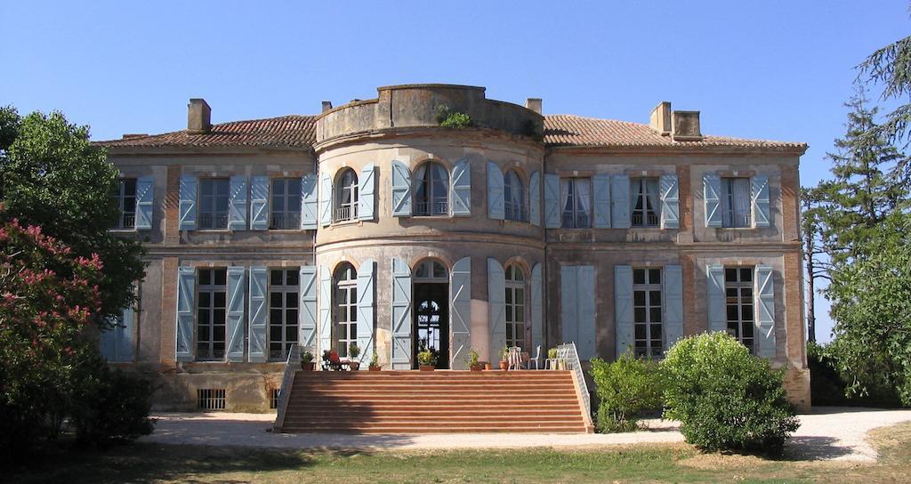 Chateau De Clermont-Saves Bed & Breakfast LʼIsle-Jourdain Exterior foto